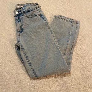 Pac Sun Mom Jean. Size 22.